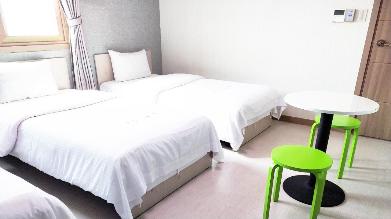 Golden Park Hotel Чечжу Екстер'єр фото
