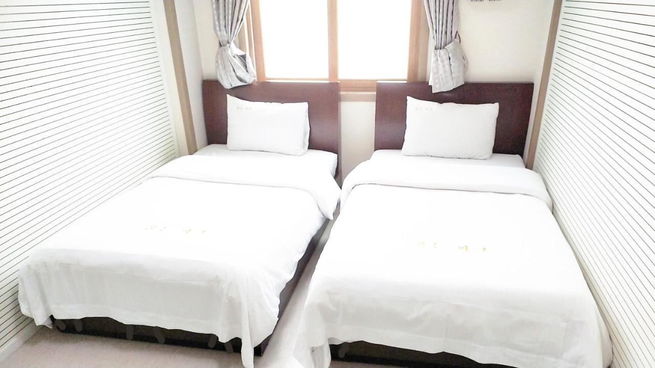 Golden Park Hotel Чечжу Екстер'єр фото