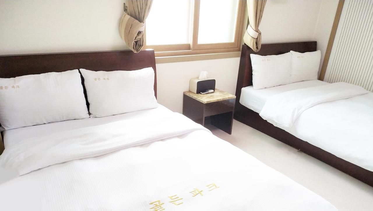 Golden Park Hotel Чечжу Екстер'єр фото