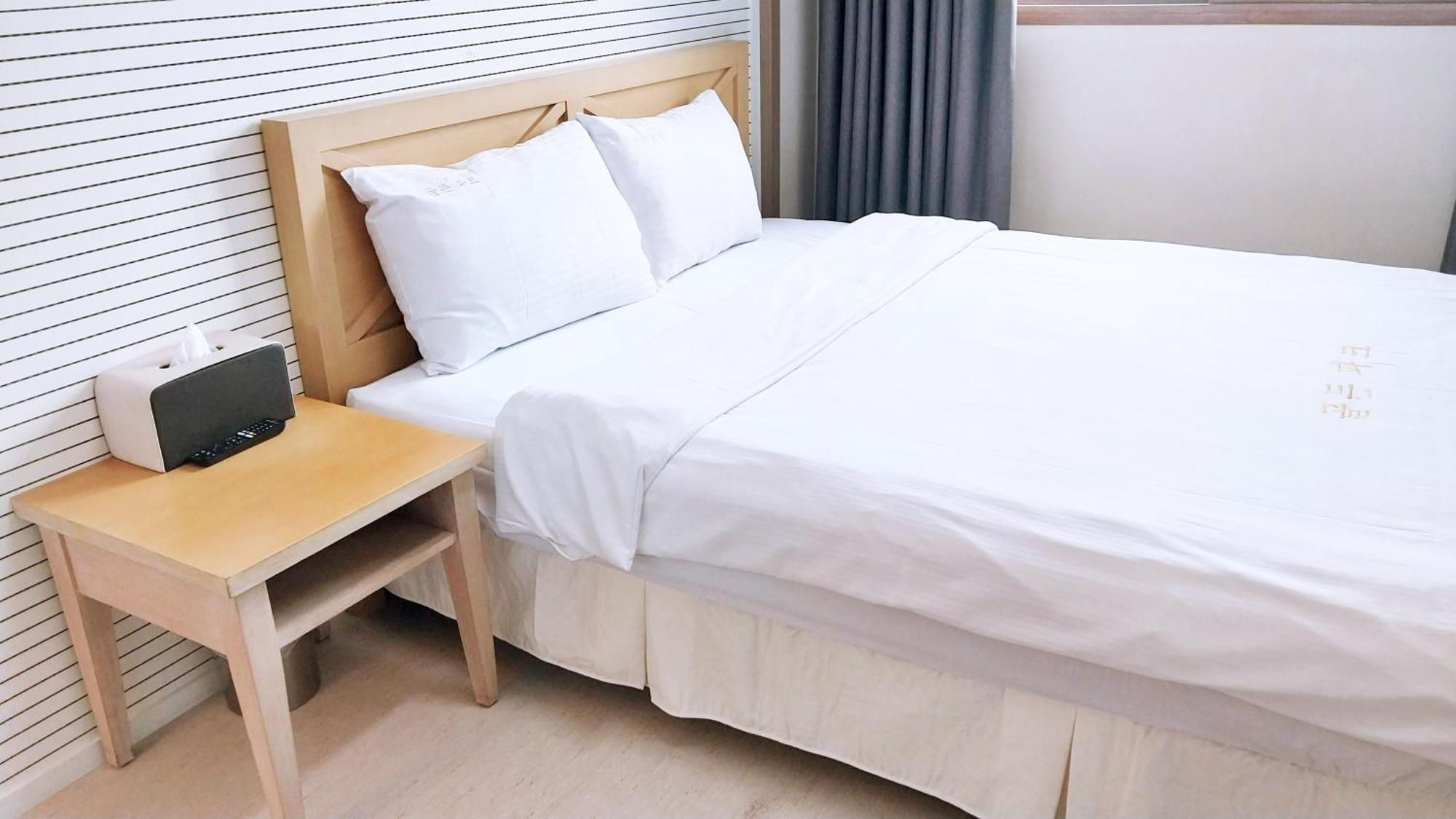 Golden Park Hotel Чечжу Екстер'єр фото