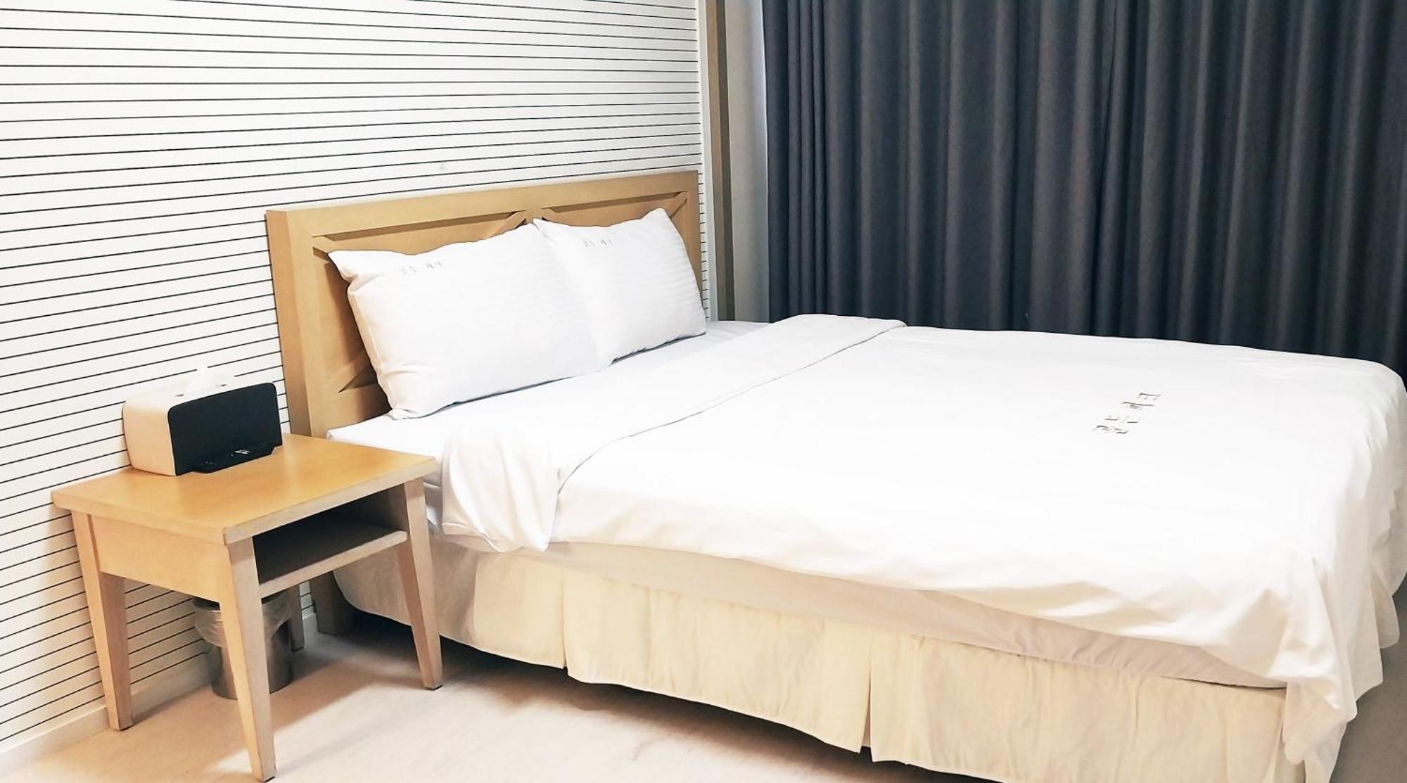 Golden Park Hotel Чечжу Екстер'єр фото
