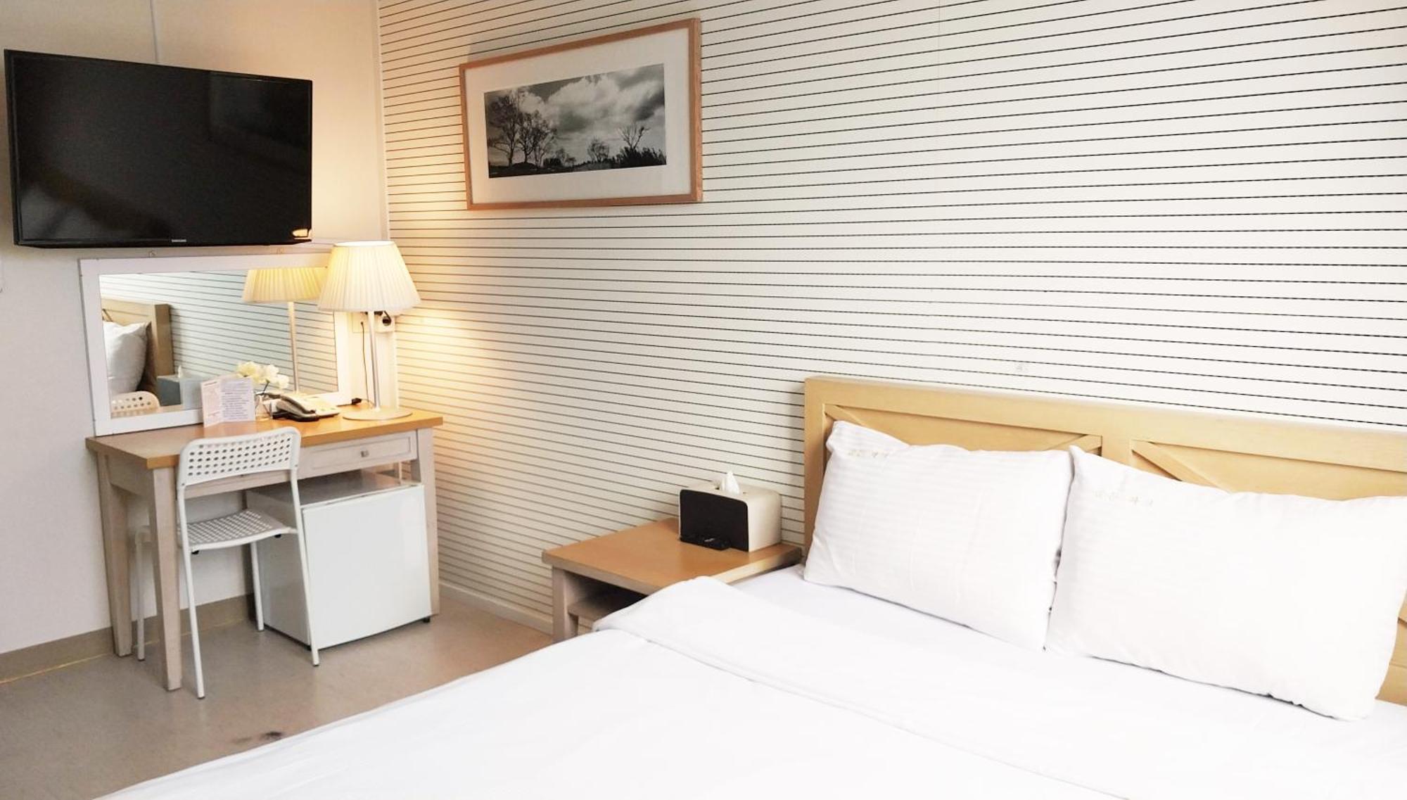 Golden Park Hotel Чечжу Екстер'єр фото